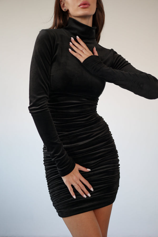 Velur black mini